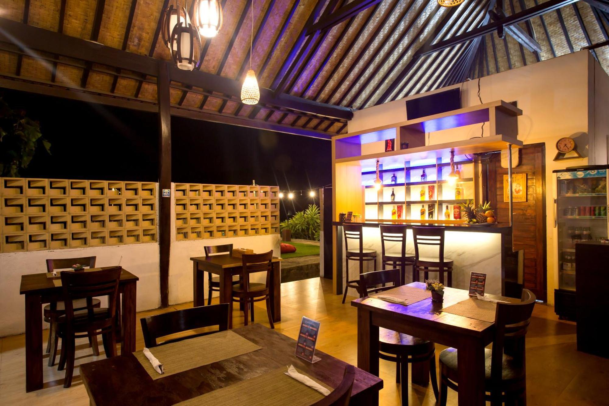 Abasan Hill Hotel And Spa Toyapakeh Exterior photo