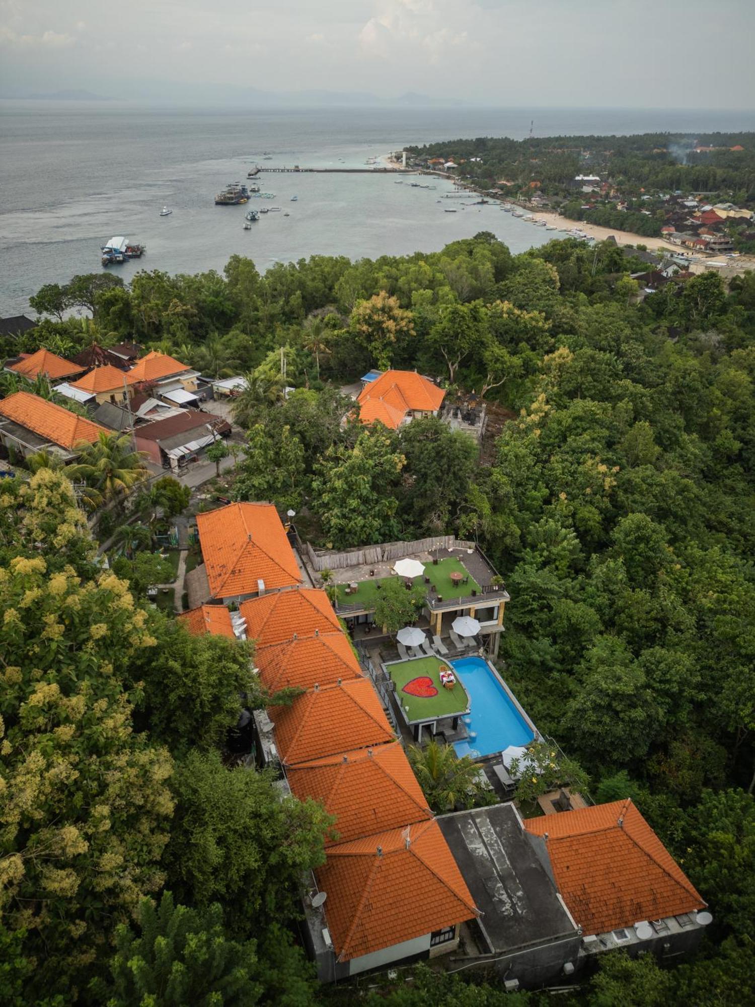 Abasan Hill Hotel And Spa Toyapakeh Exterior photo